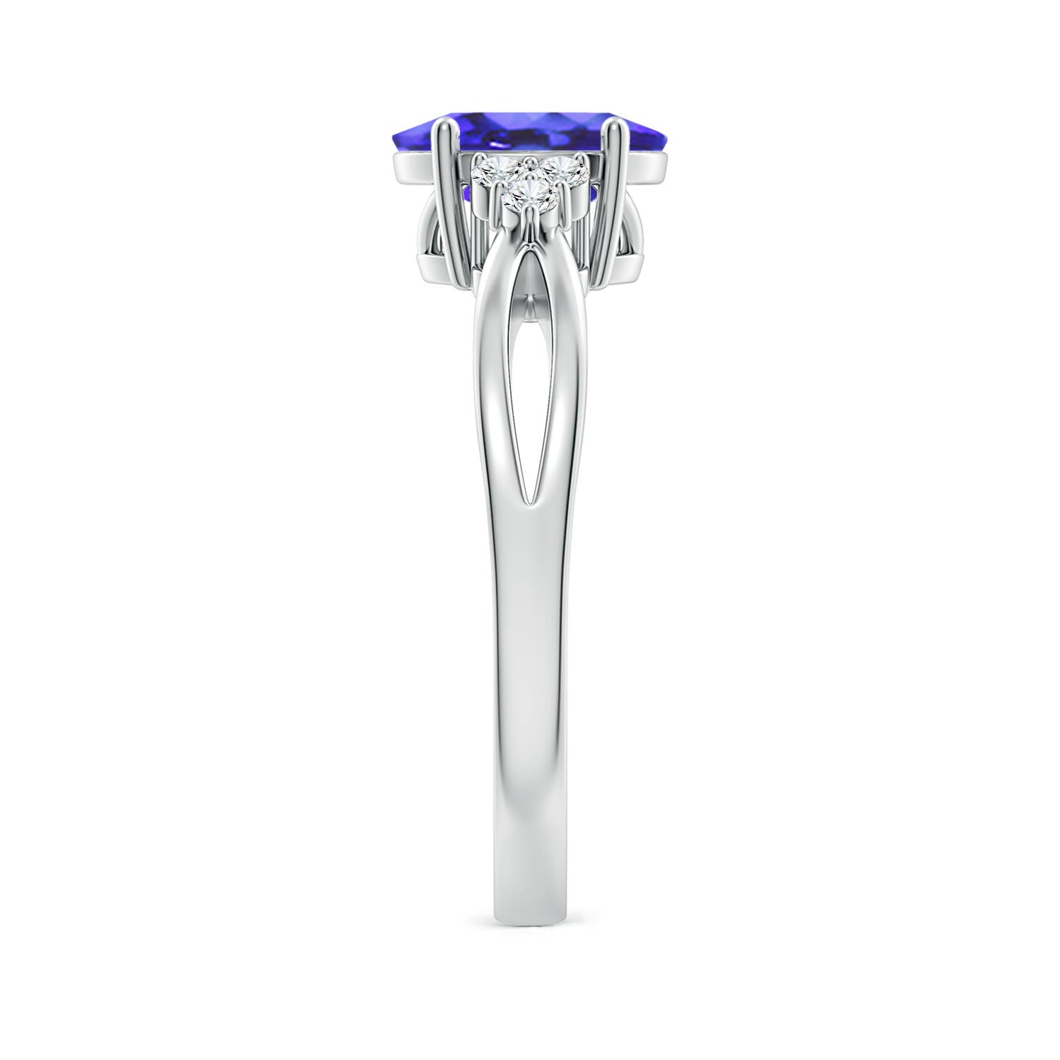 AA - Tanzanite / 1.33 CT / 14 KT White Gold