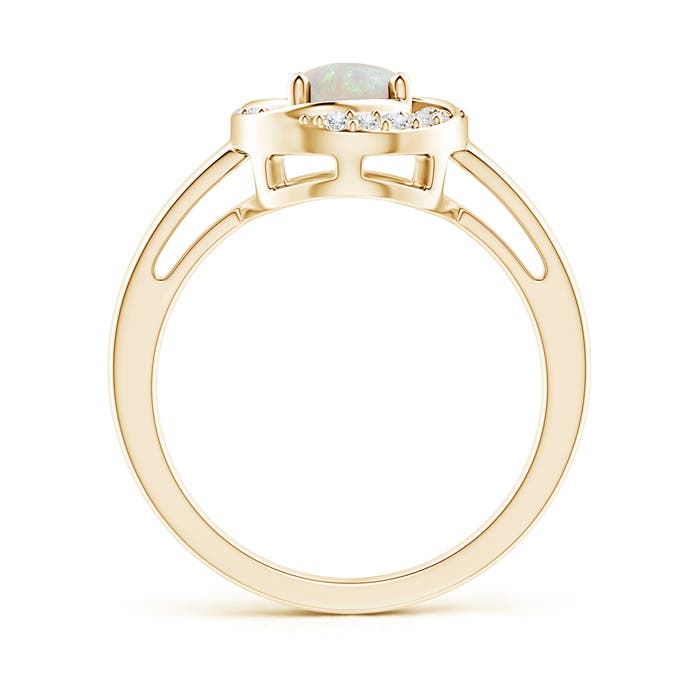 AA - Opal / 0.64 CT / 14 KT Yellow Gold