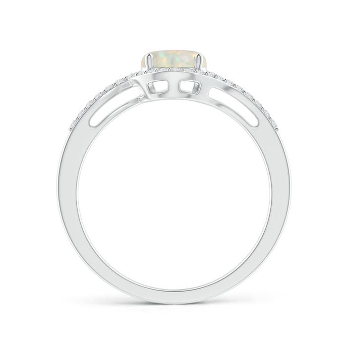 AAA - Opal / 0.66 CT / 14 KT White Gold