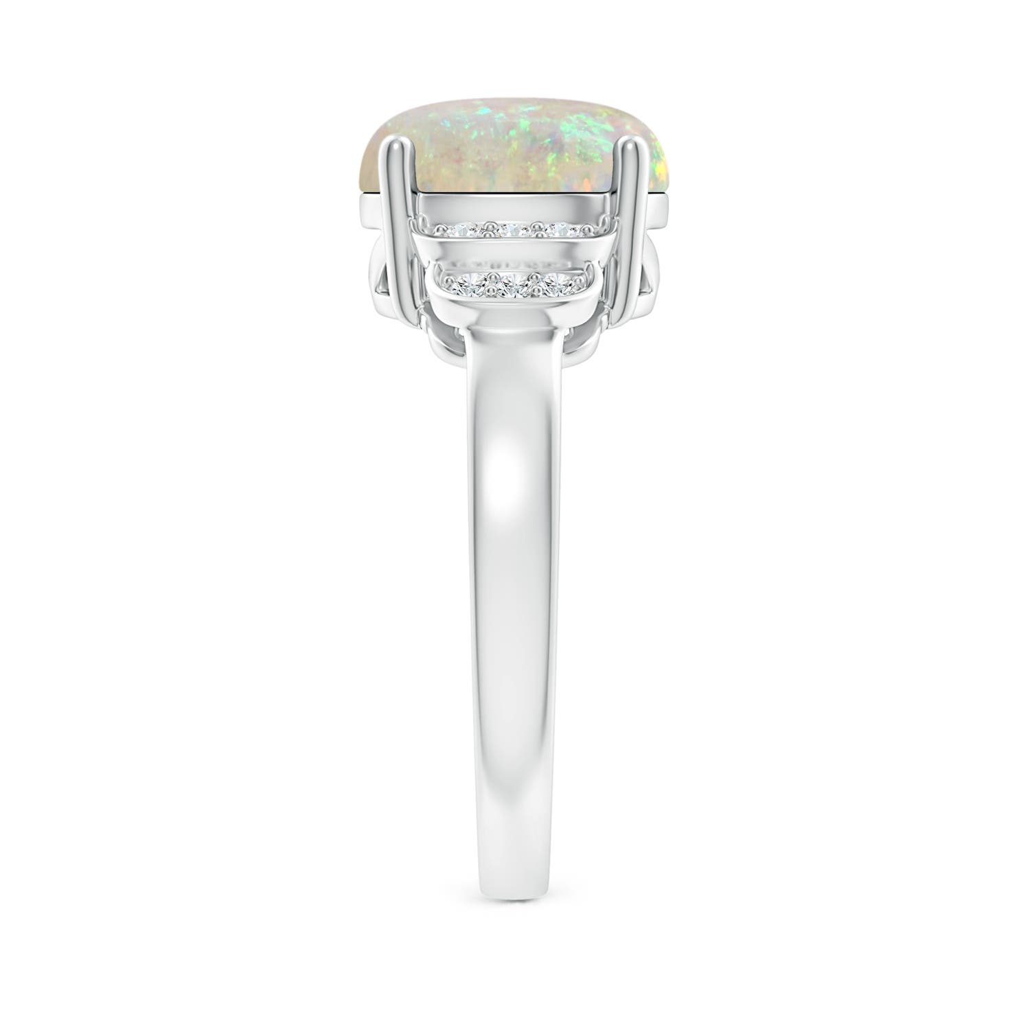 AAA - Opal / 1.56 CT / 14 KT White Gold