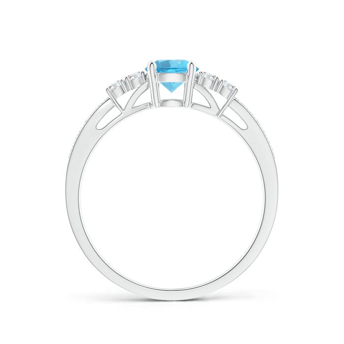 AA - Swiss Blue Topaz / 0.8 CT / 14 KT White Gold