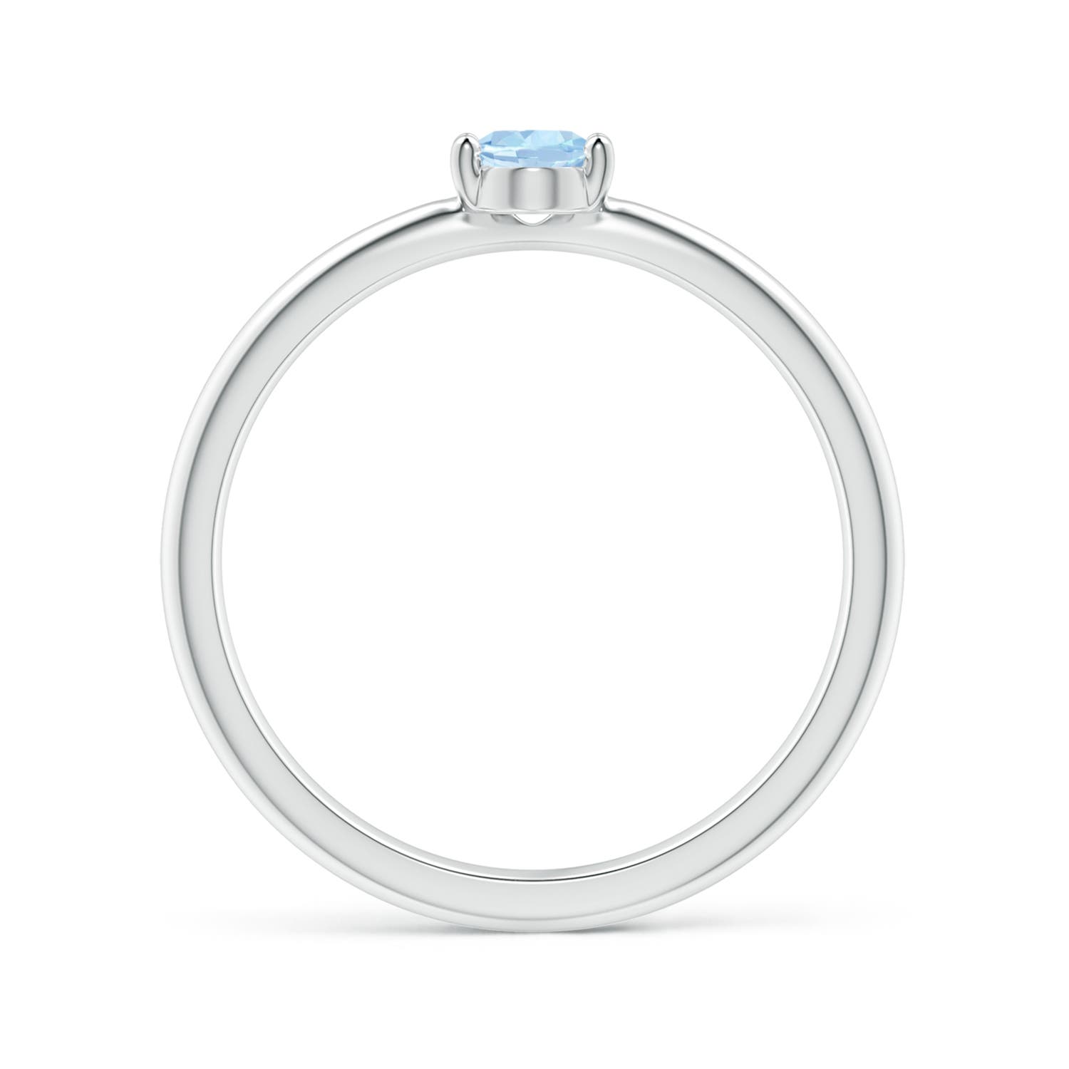 AA - Aquamarine / 0.4 CT / 14 KT White Gold