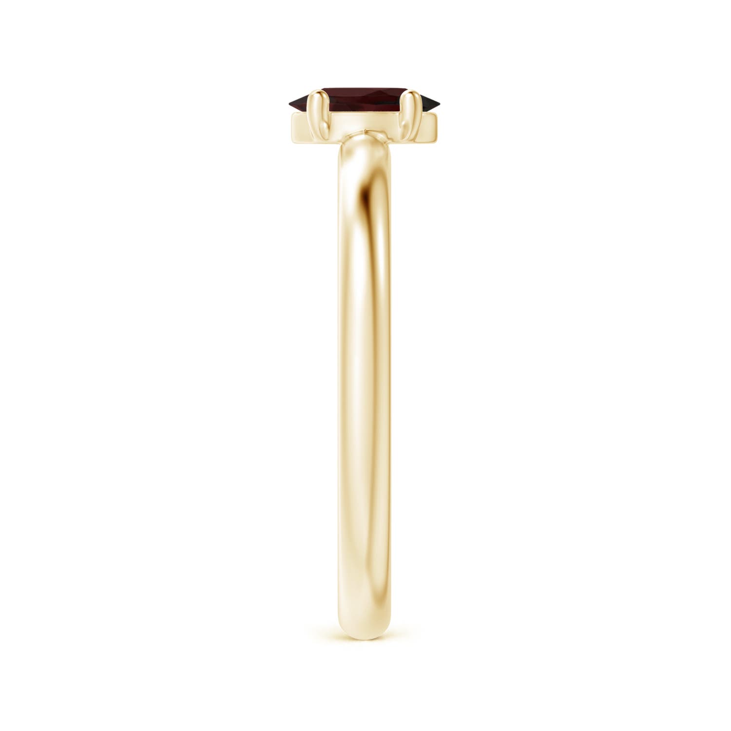 A - Garnet / 0.55 CT / 14 KT Yellow Gold