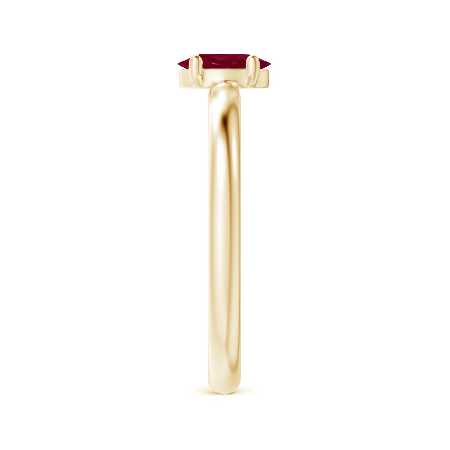 A - Ruby / 0.6 CT / 14 KT Yellow Gold