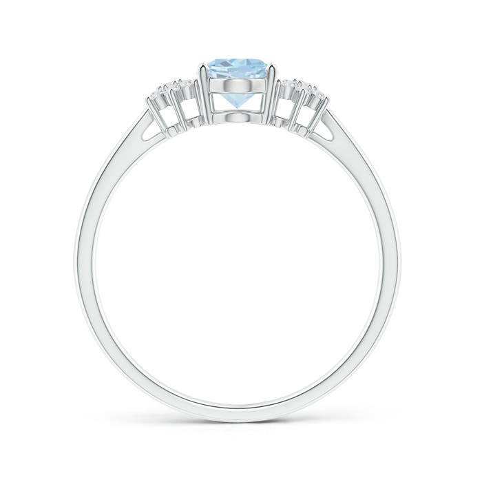 A - Aquamarine / 0.68 CT / 14 KT White Gold