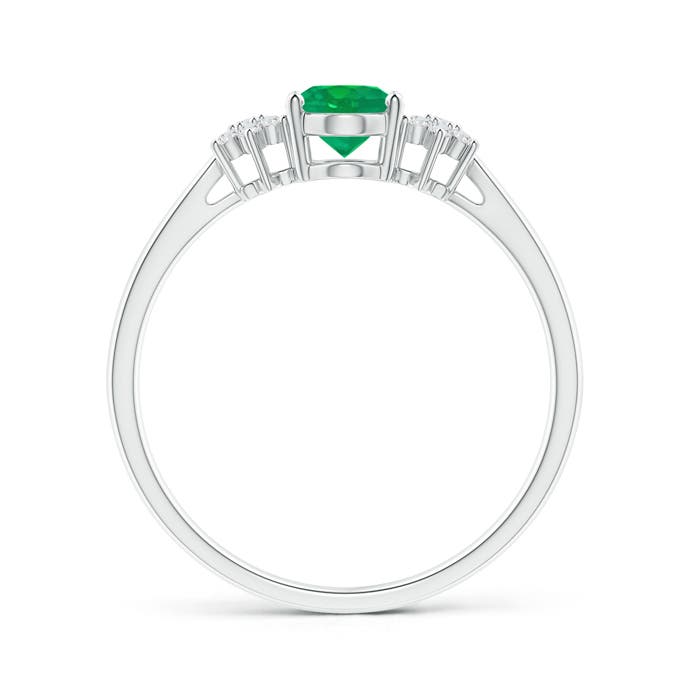 AA - Emerald / 0.74 CT / 14 KT White Gold