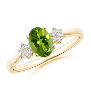 7x5mm AAAA Oval Peridot Solitaire Ring with Diamond Clustres in Yellow Gold
