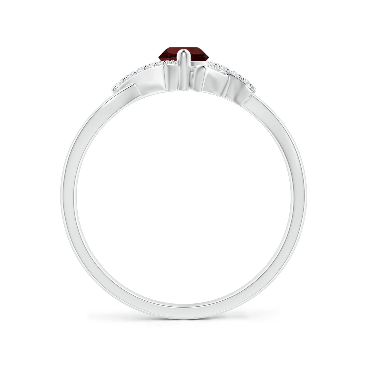 AA - Garnet / 0.39 CT / 14 KT White Gold