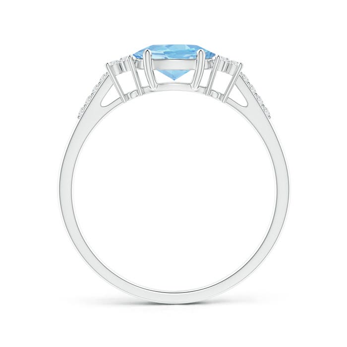 AAAA - Aquamarine / 0.69 CT / 14 KT White Gold