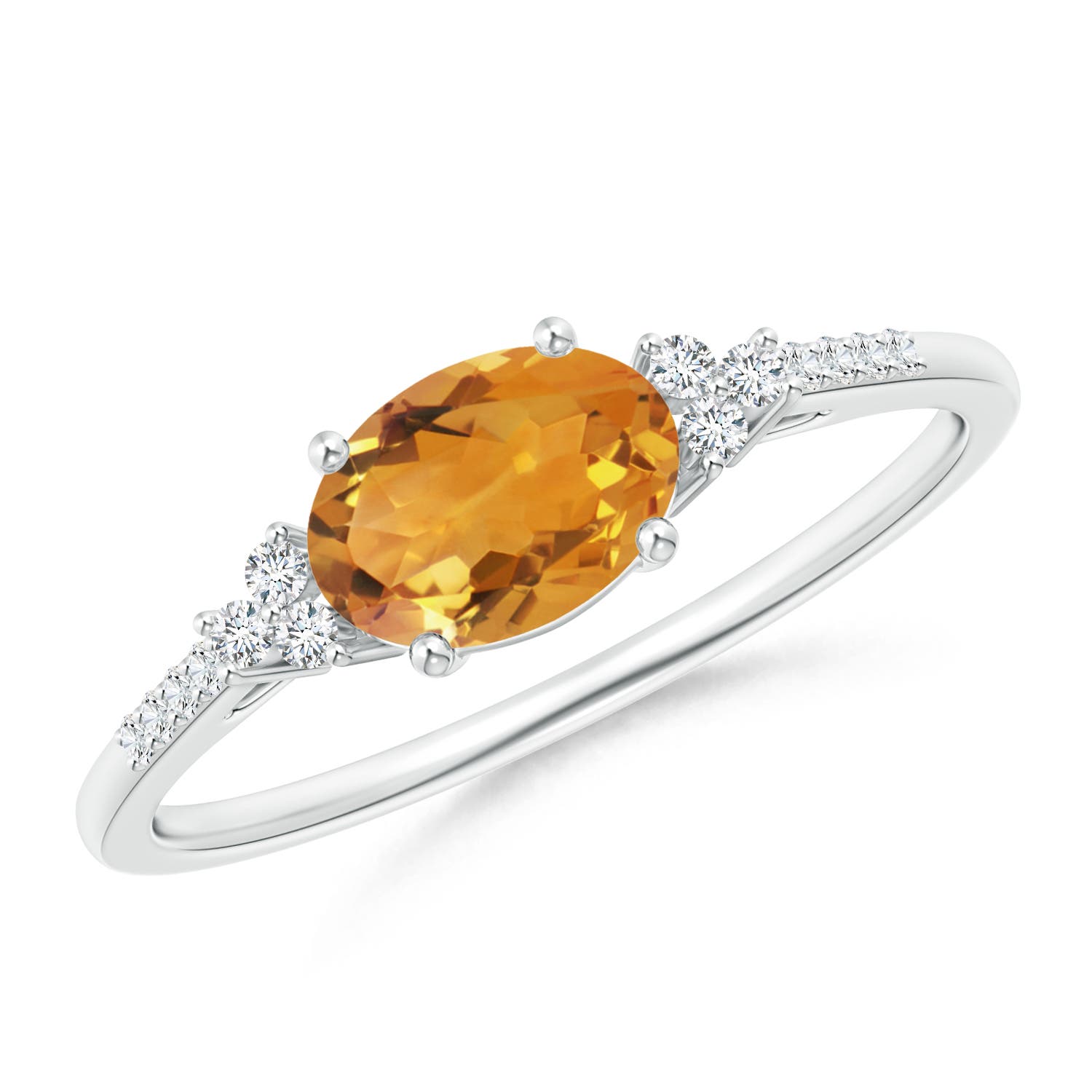 AA - Citrine / 0.84 CT / 14 KT White Gold