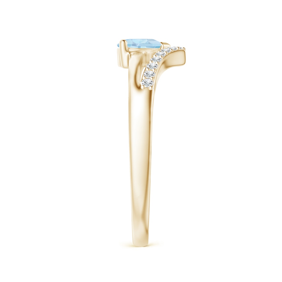 5mm AA Solitaire Heart Aquamarine and Diamond Chevron Ring in Yellow Gold side-2