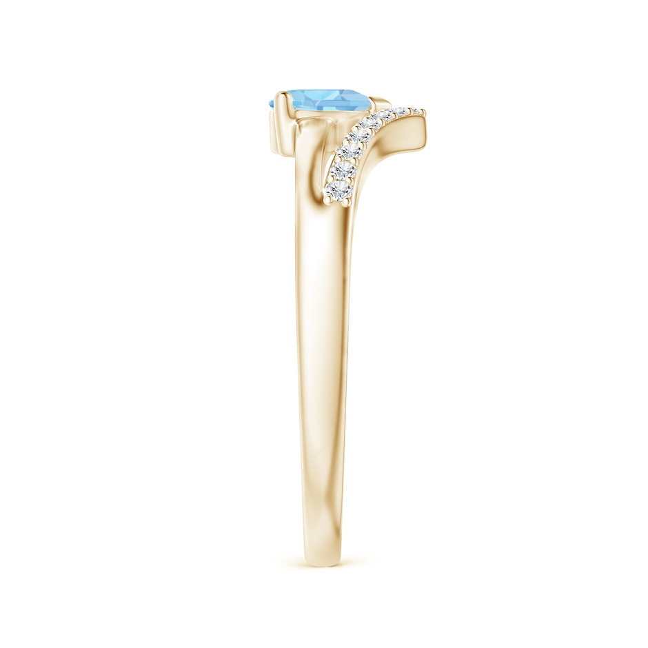 5mm AAA Solitaire Heart Aquamarine and Diamond Chevron Ring in Yellow Gold side-2