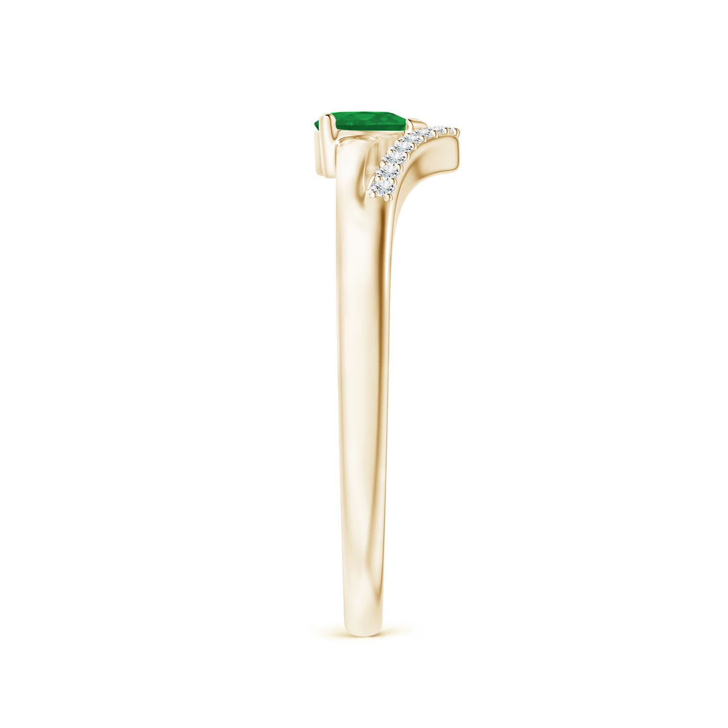 A - Emerald / 0.28 CT / 14 KT Yellow Gold