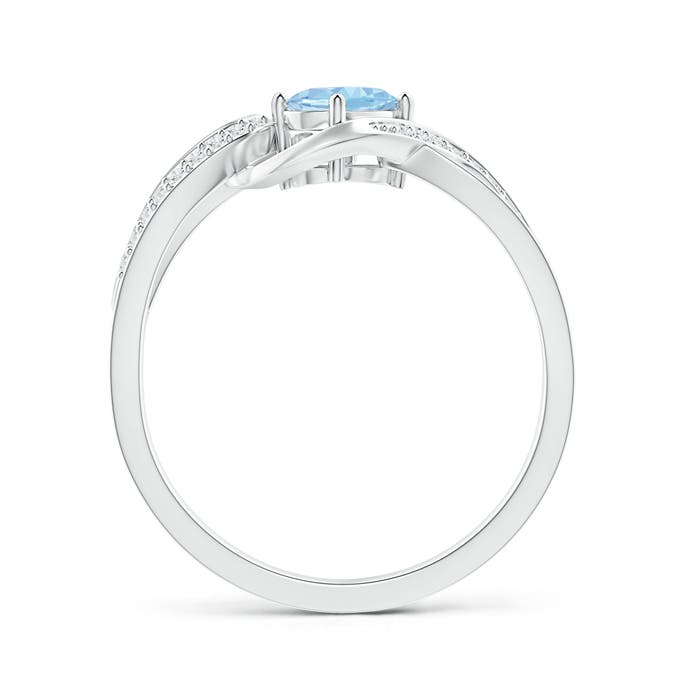 AAA - Aquamarine / 0.51 CT / 14 KT White Gold