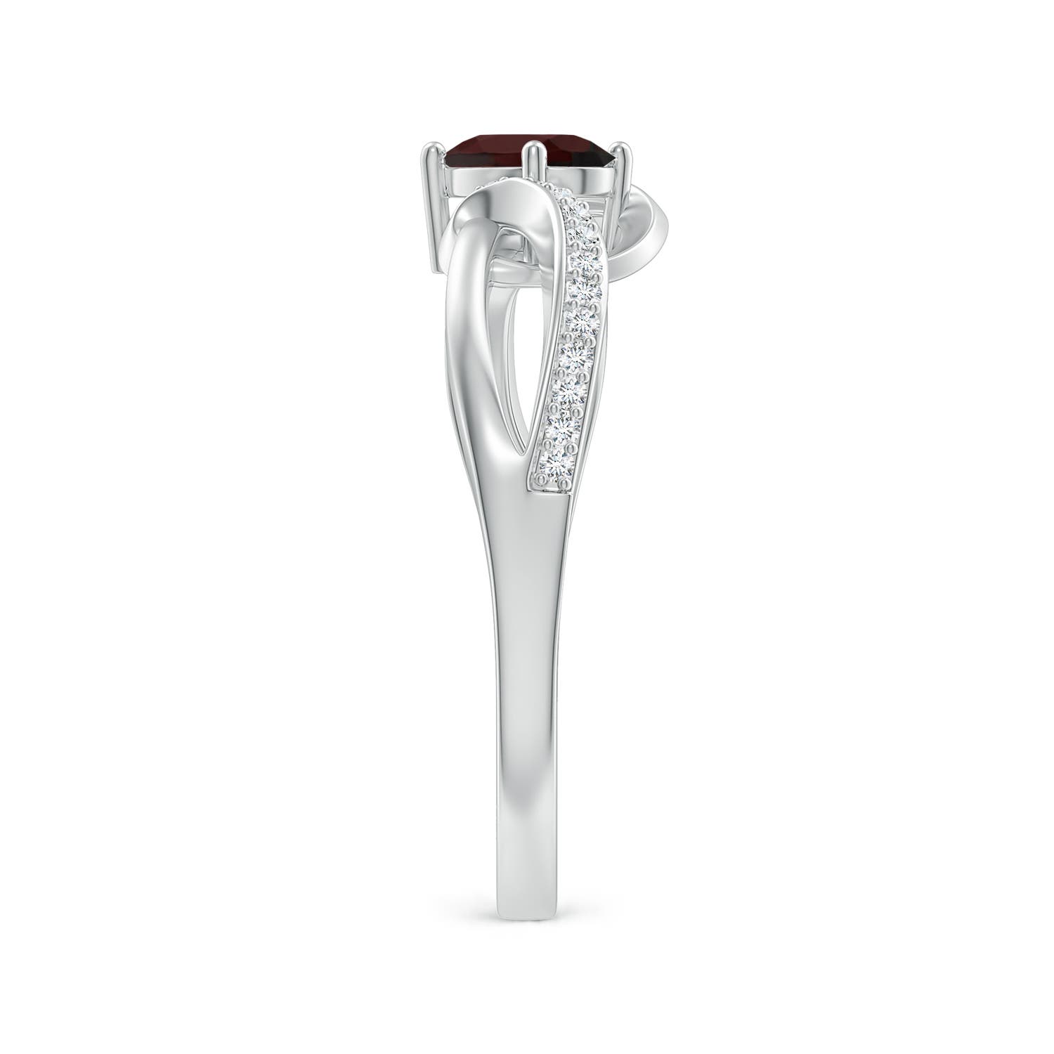 A - Garnet / 0.67 CT / 14 KT White Gold