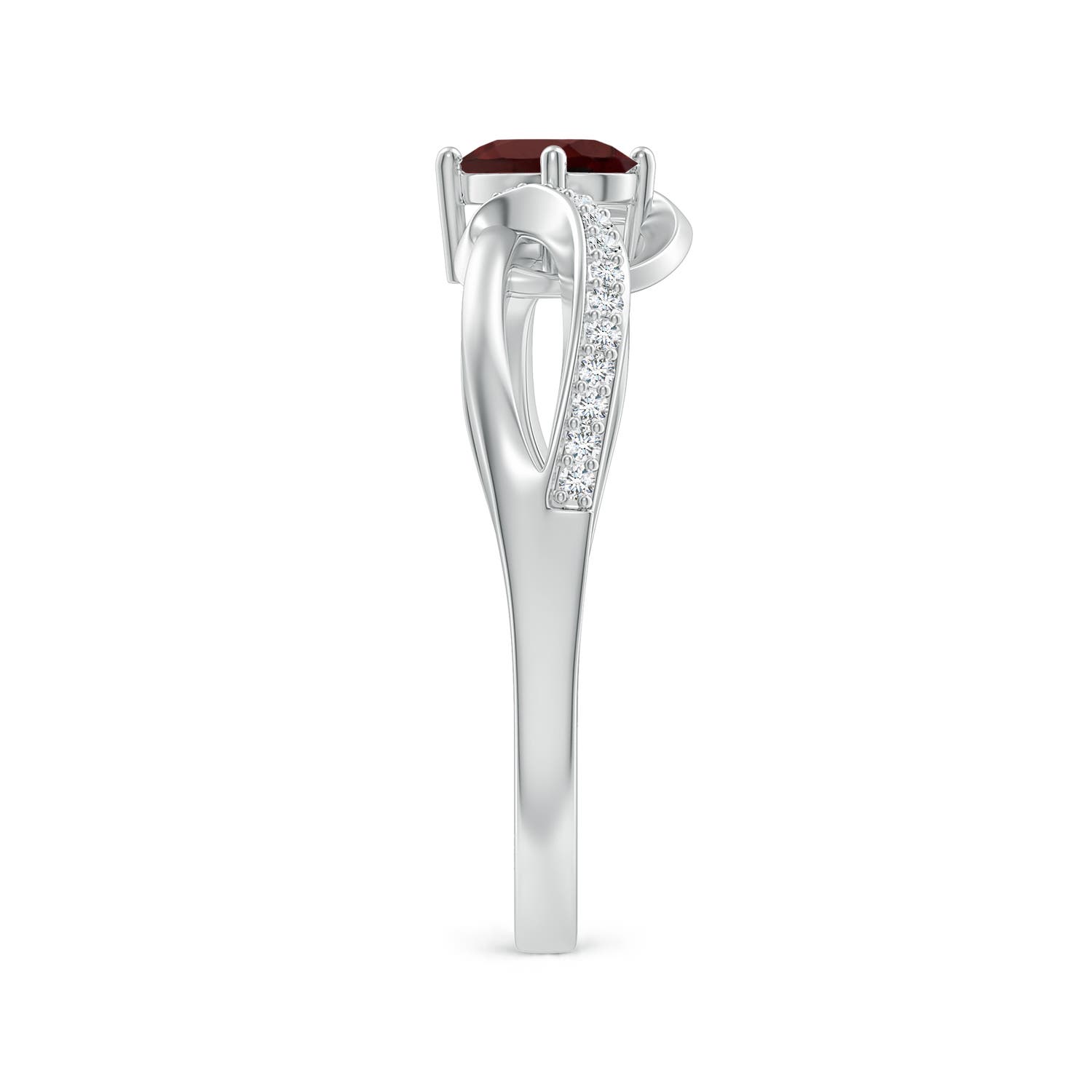 AA - Garnet / 0.67 CT / 14 KT White Gold