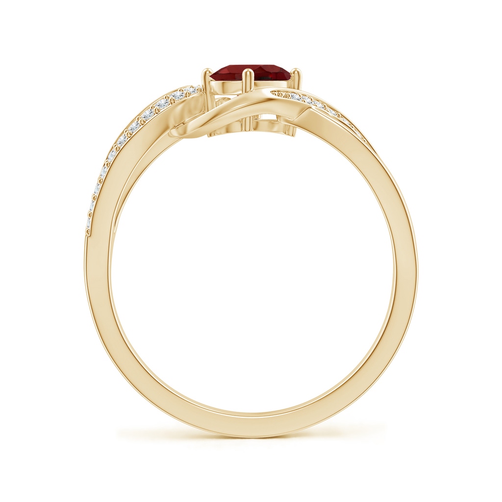 6x4mm AAAA Solitaire Oval Garnet Twisted Ribbon Ring with Pave Diamond Accents in Yellow Gold - side 199