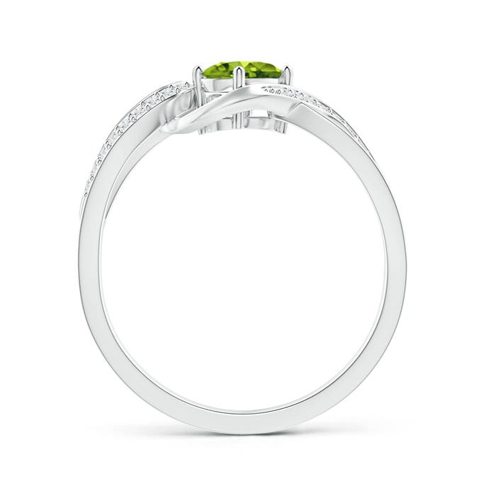 AAAA - Peridot / 0.59 CT / 14 KT White Gold