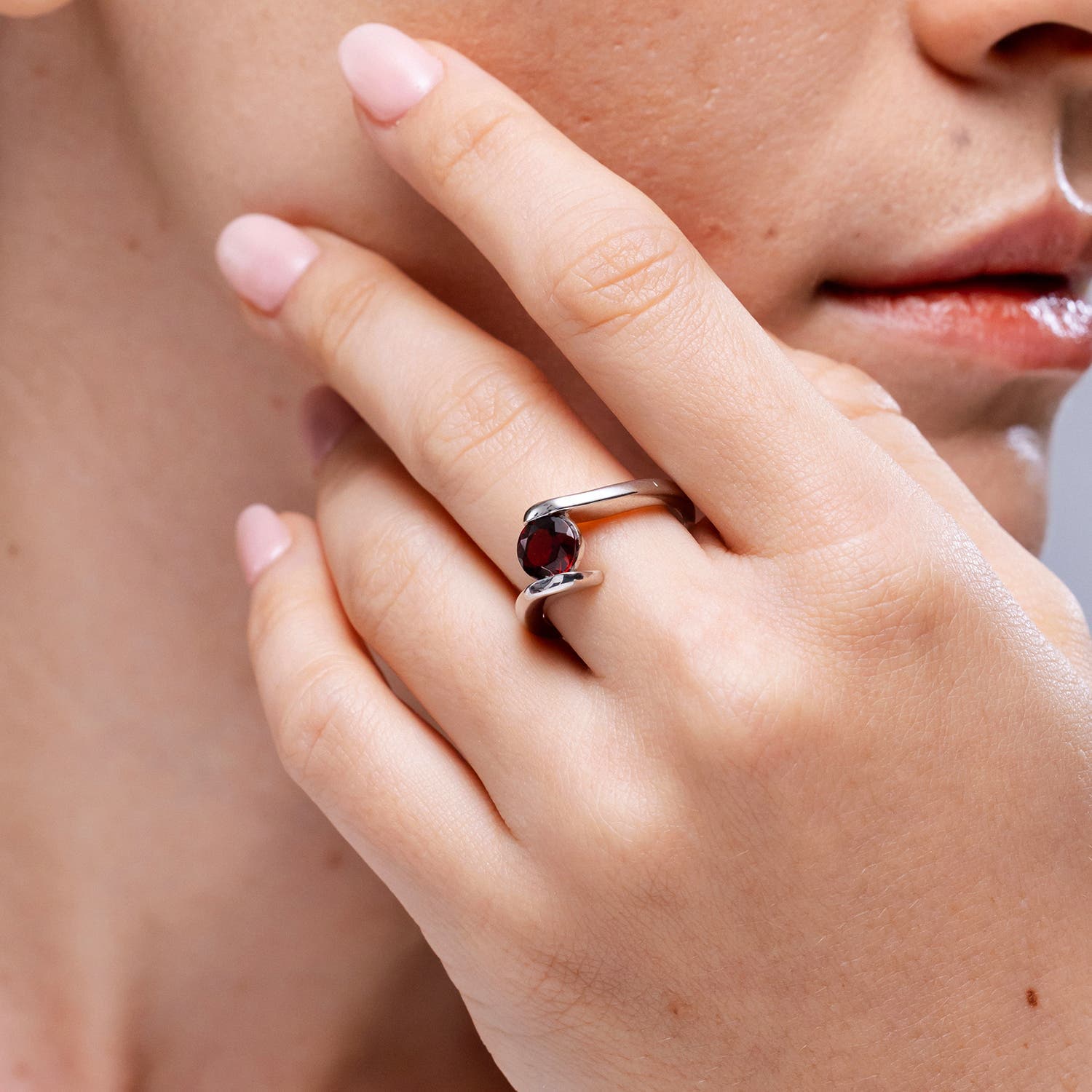 SR1490G lifestyle image - lifestyle 4