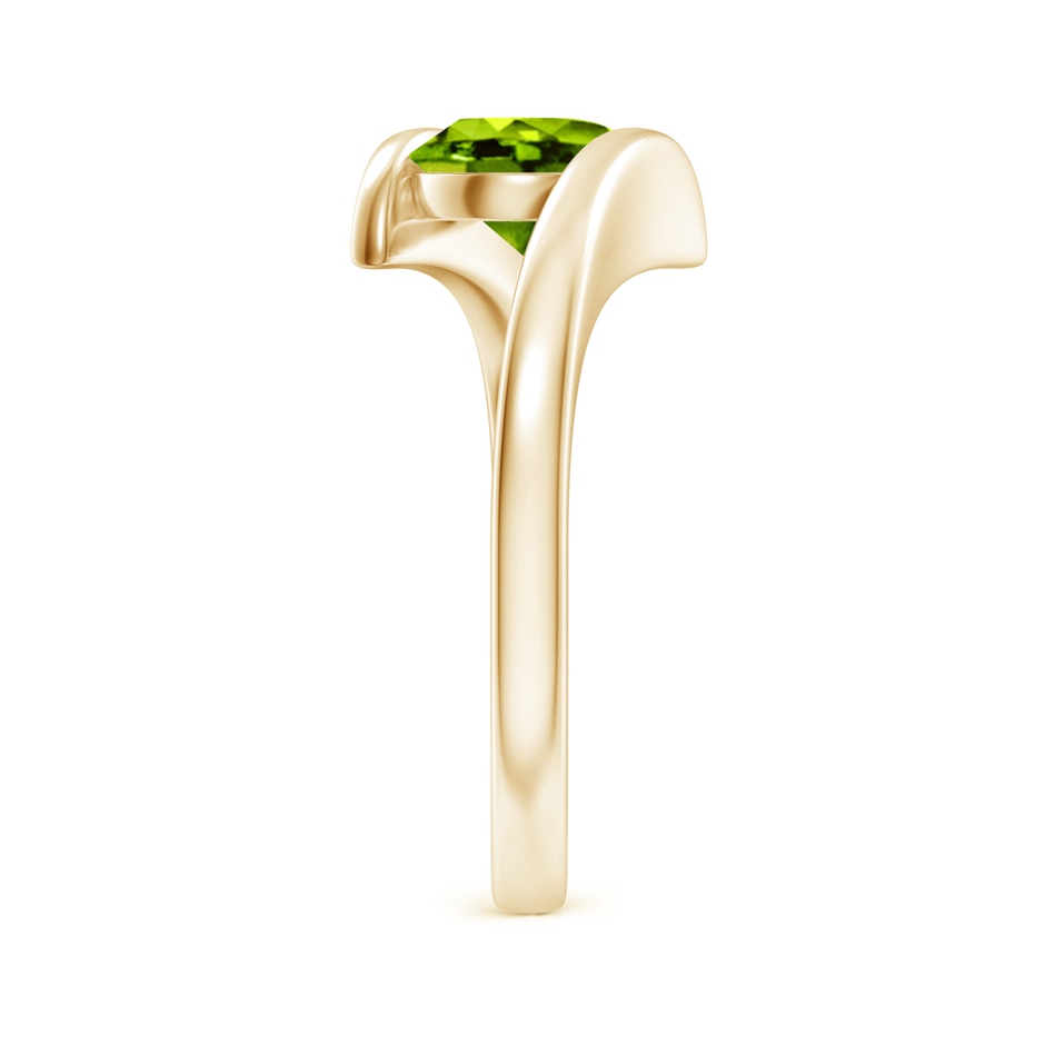 7mm AAAA Bar-Set Solitaire Round Peridot Bypass Ring in Yellow Gold side 299