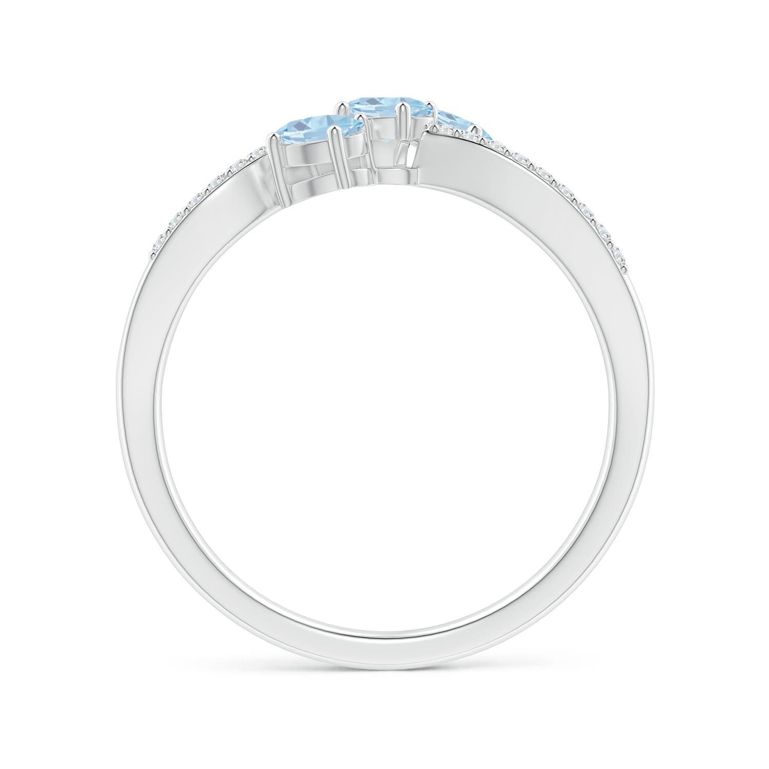 A - Aquamarine / 0.56 CT / 14 KT White Gold