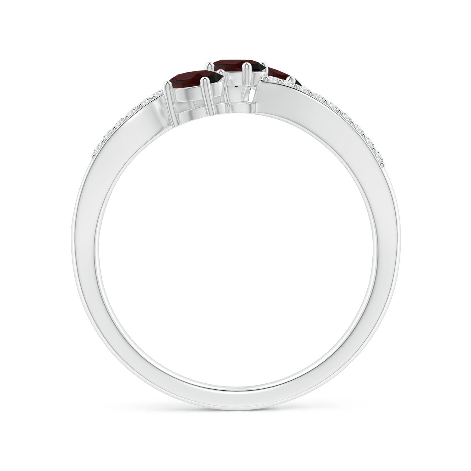 A - Garnet / 0.71 CT / 14 KT White Gold