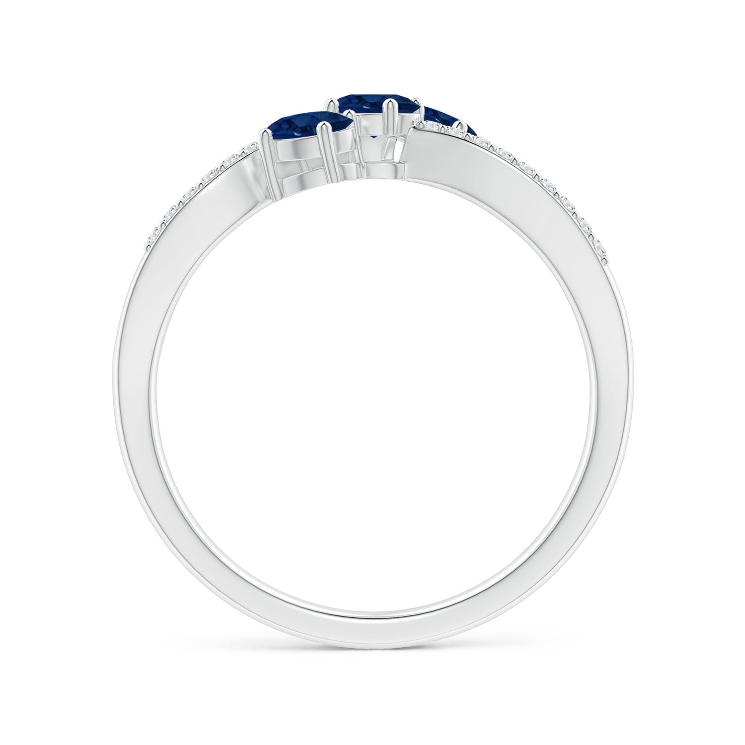 AA - Blue Sapphire / 0.71 CT / 14 KT White Gold