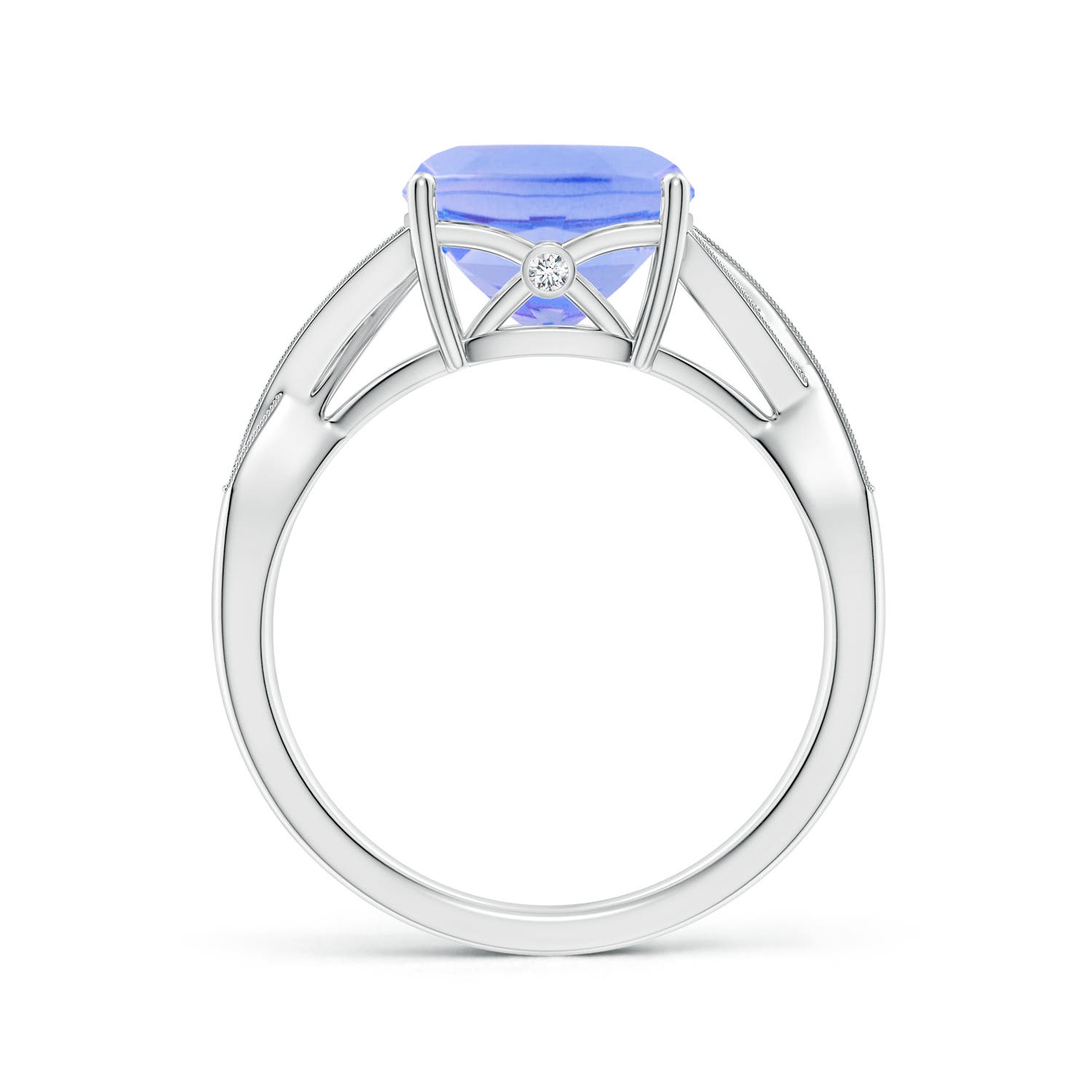 A - Tanzanite / 3.94 CT / 14 KT White Gold