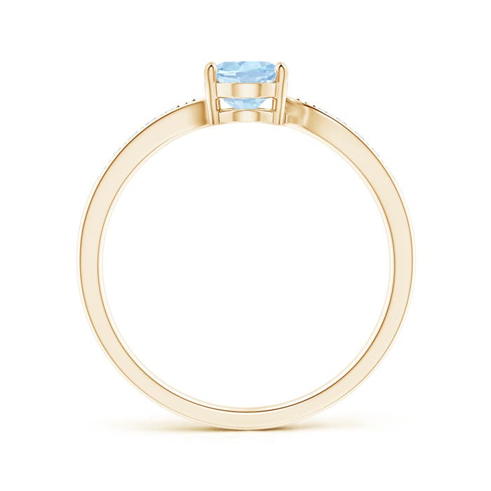 AA - Aquamarine / 0.67 CT / 14 KT Yellow Gold