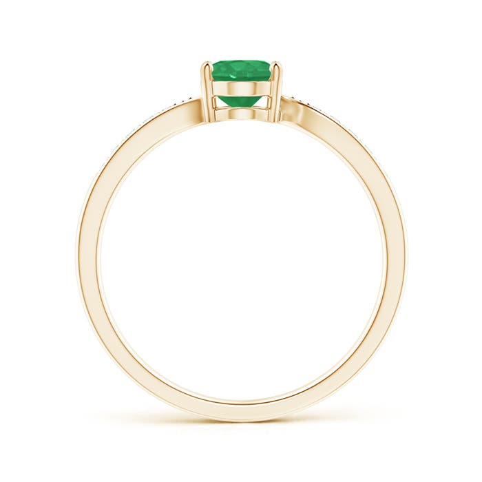 A - Emerald / 0.73 CT / 14 KT Yellow Gold