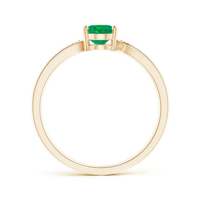 AA - Emerald / 0.73 CT / 14 KT Yellow Gold