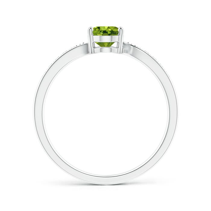 AAAA - Peridot / 0.92 CT / 14 KT White Gold