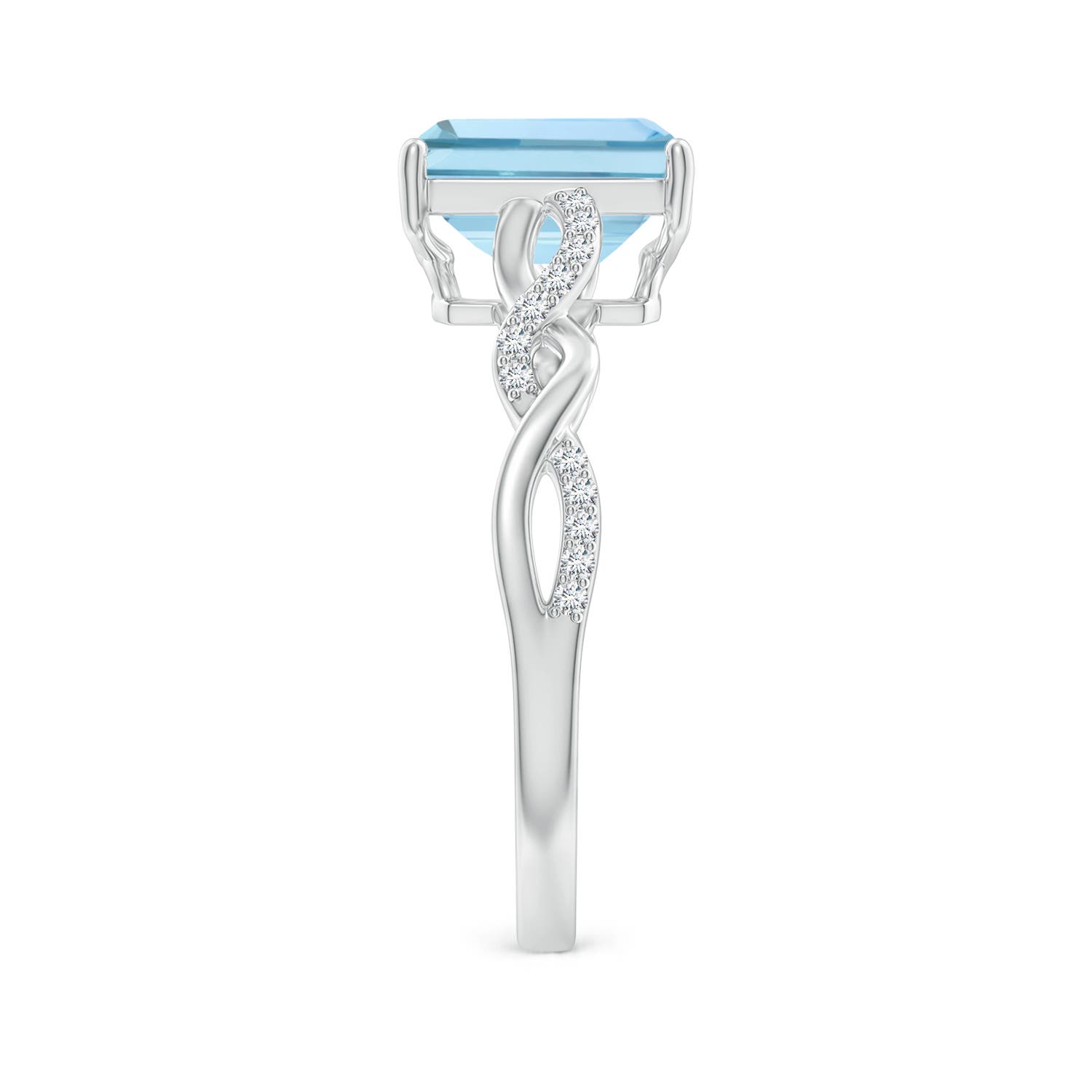 AAA - Aquamarine / 1.48 CT / 14 KT White Gold