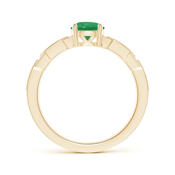 A - Emerald / 0.82 CT / 14 KT Yellow Gold