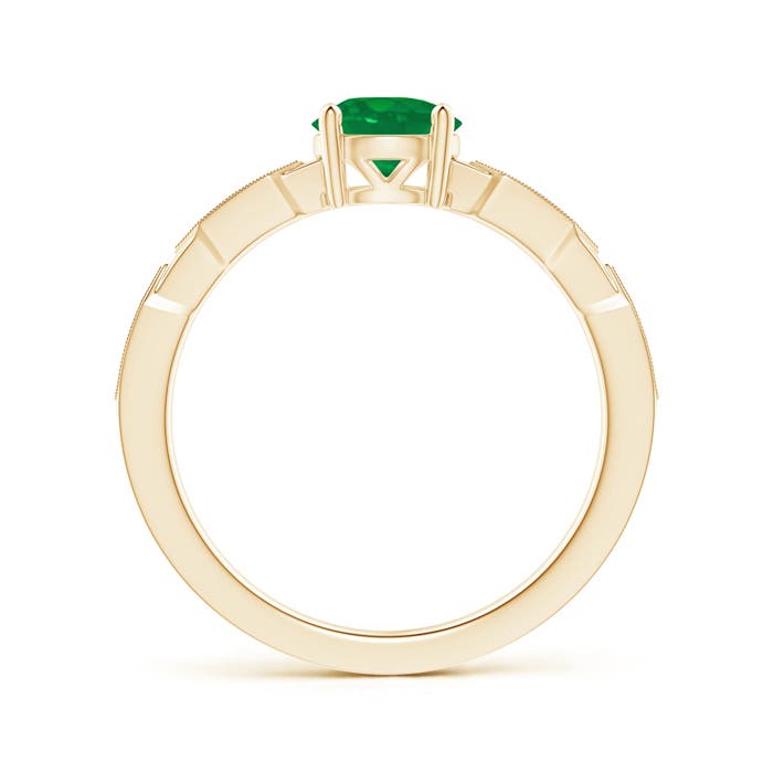 AA - Emerald / 0.82 CT / 14 KT Yellow Gold