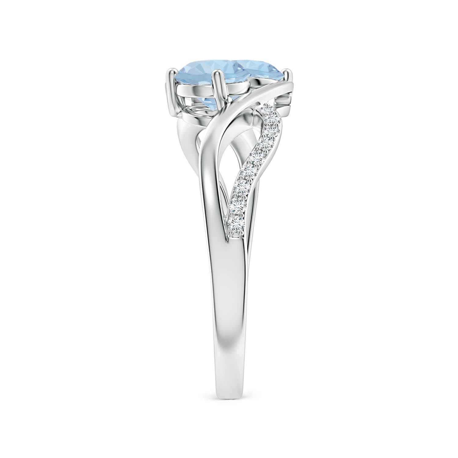 AA - Aquamarine / 0.94 CT / 14 KT White Gold