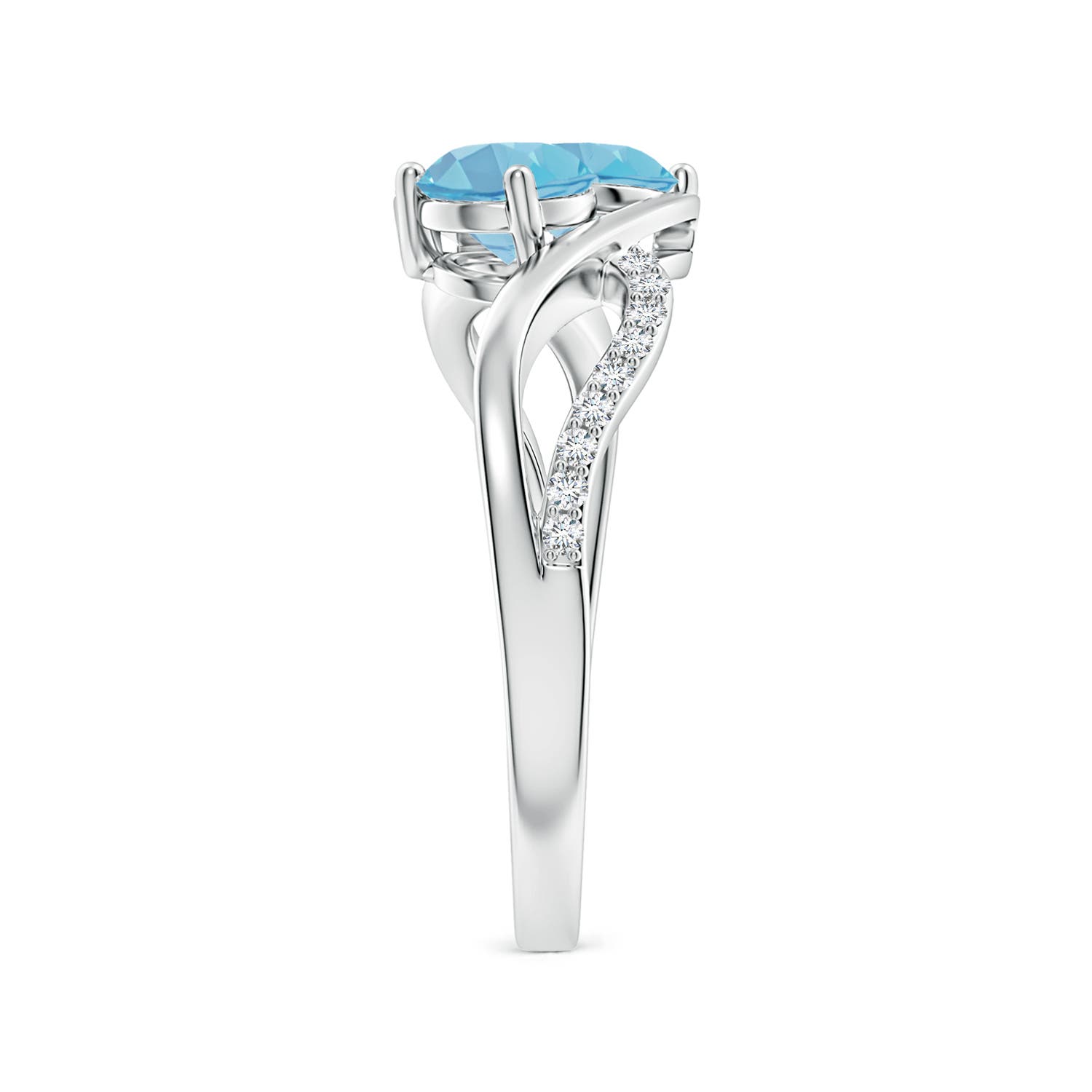 A - Swiss Blue Topaz / 1.34 CT / 14 KT White Gold