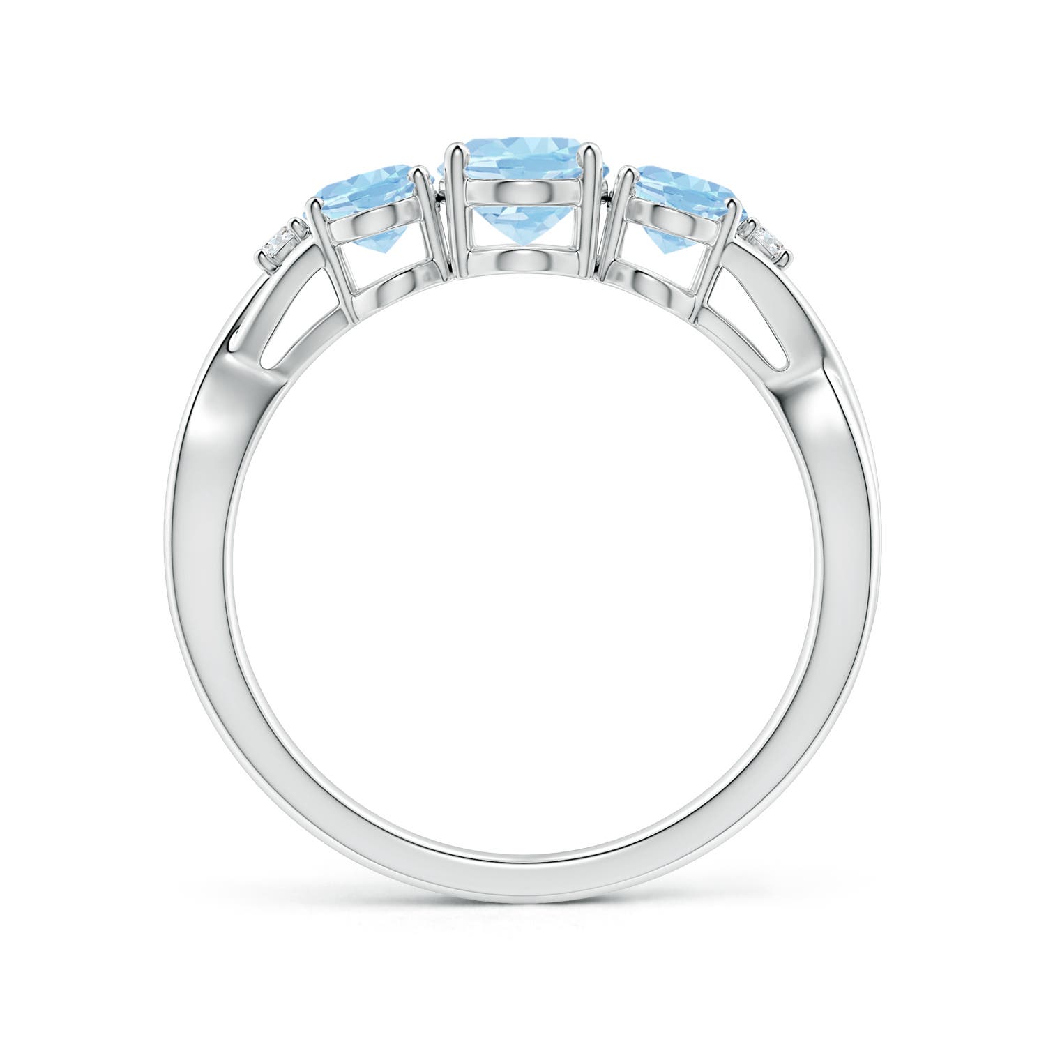 AAA - Aquamarine / 1.44 CT / 14 KT White Gold