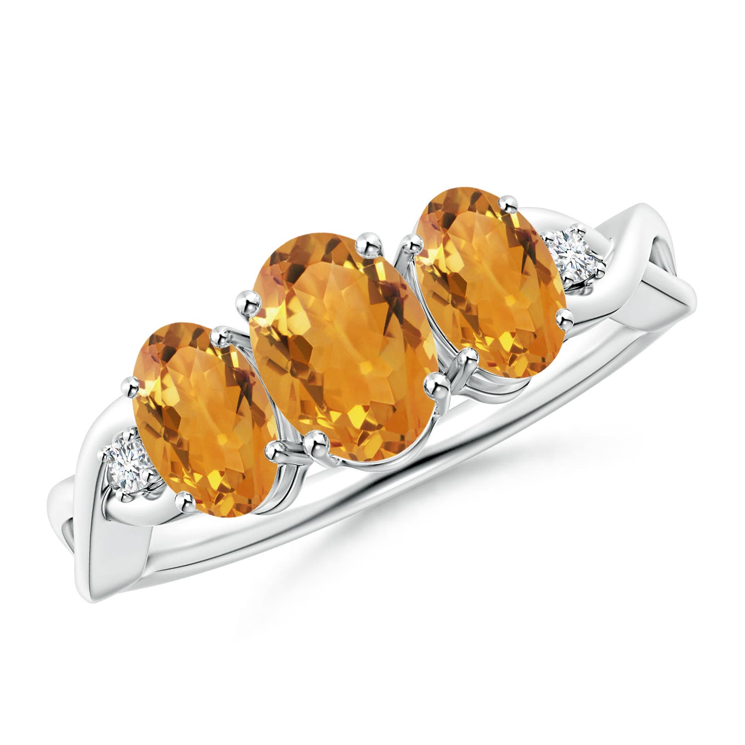 AA - Citrine / 1.59 CT / 14 KT White Gold