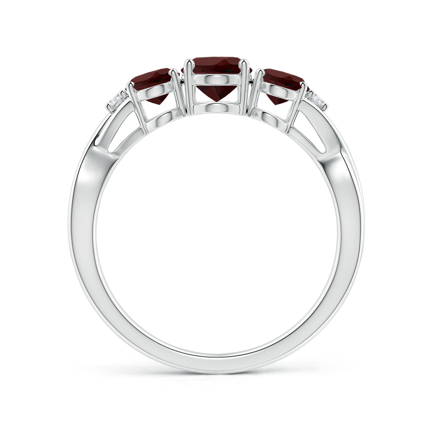 AA - Garnet / 2.01 CT / 14 KT White Gold