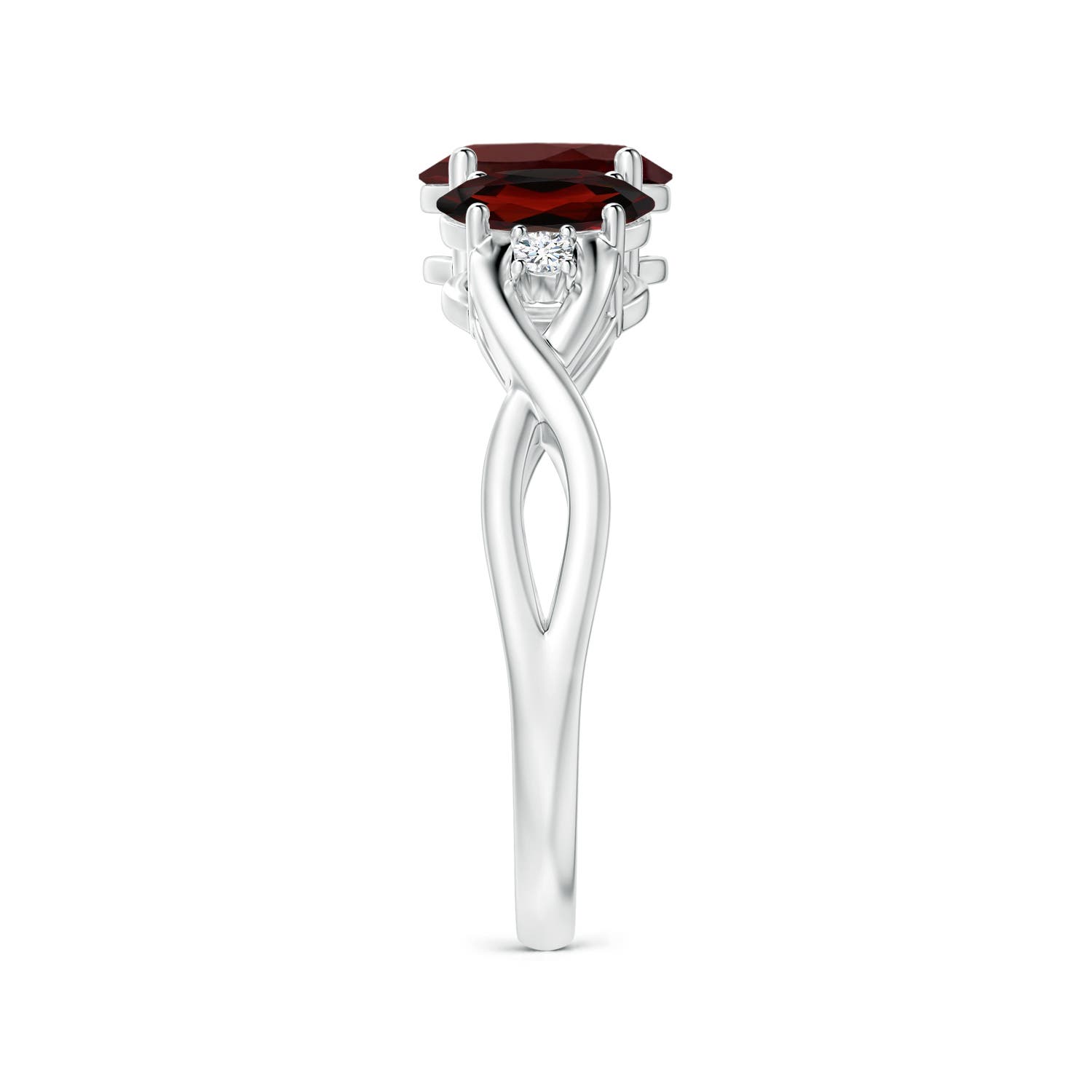 AA - Garnet / 2.01 CT / 14 KT White Gold