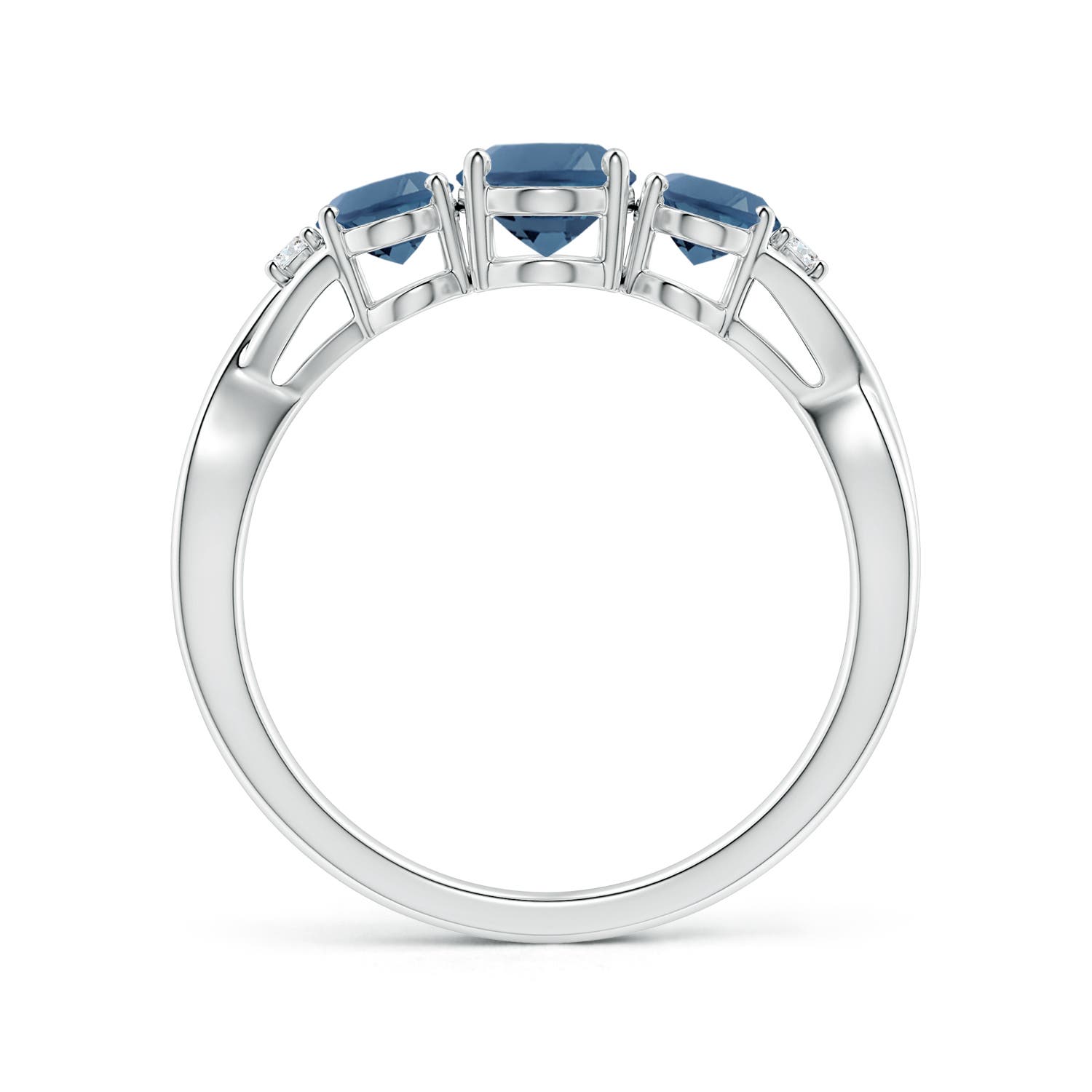 A - London Blue Topaz / 2.07 CT / 14 KT White Gold