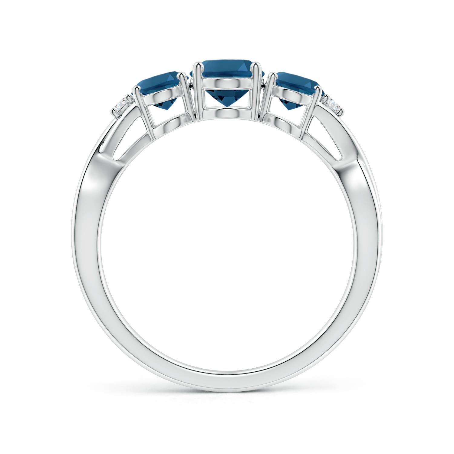 AAA - London Blue Topaz / 2.07 CT / 14 KT White Gold