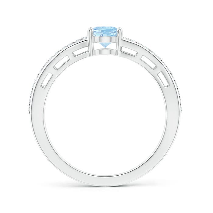 AAA - Aquamarine / 0.73 CT / 14 KT White Gold