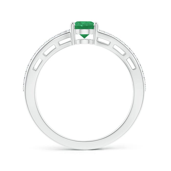 A - Emerald / 0.79 CT / 14 KT White Gold