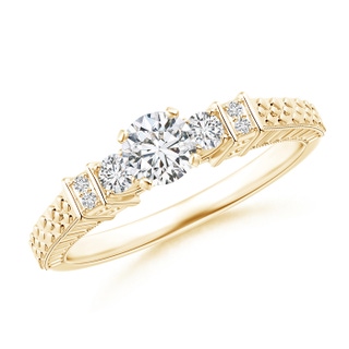 4.5mm HSI2 Embossed Pattern Diamond Three Stone Engagement Ring in Yellow Gold