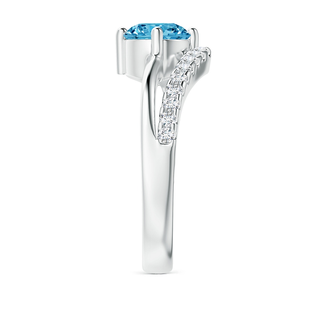 ring/sr1585budd/6.4mm-aaaa-blue-diamond-white-gold-ring_300.jpg