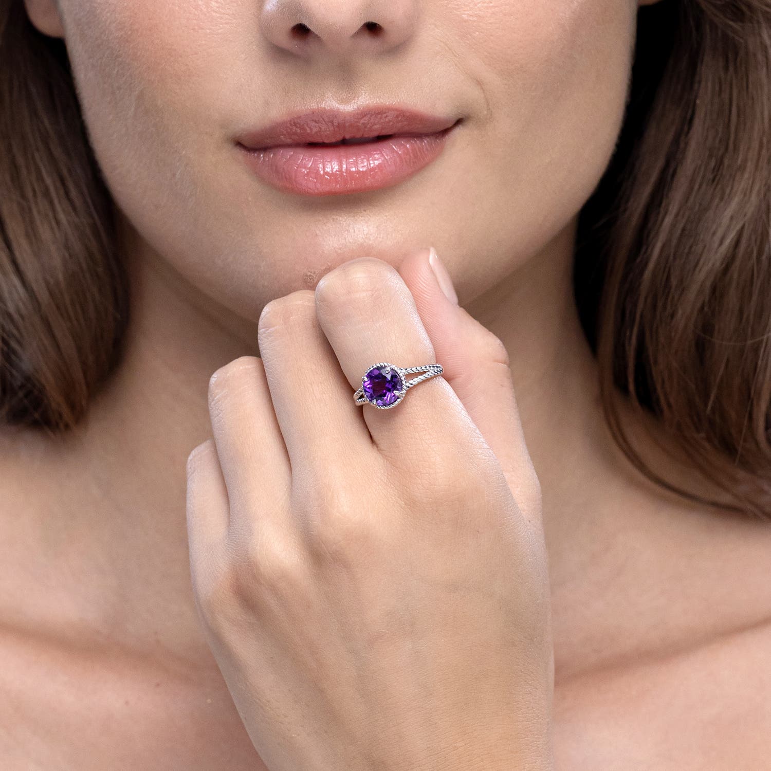 SR1833AM lifestyle image - lifestyle 4