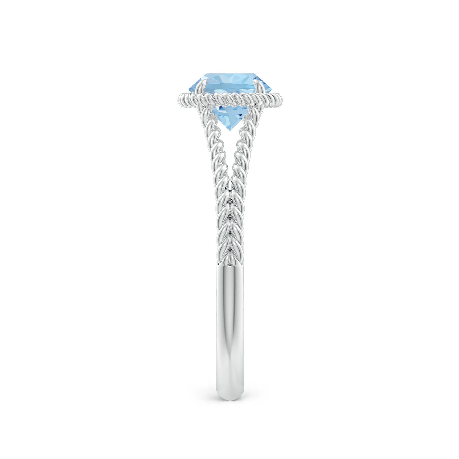 AAA - Aquamarine / 0.72 CT / 14 KT White Gold