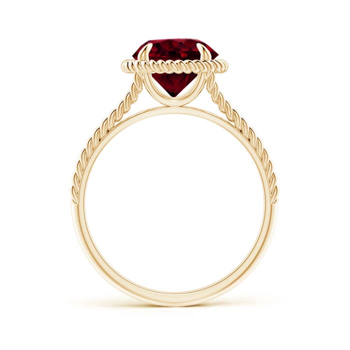 A - Garnet / 2.2 CT / 14 KT Yellow Gold